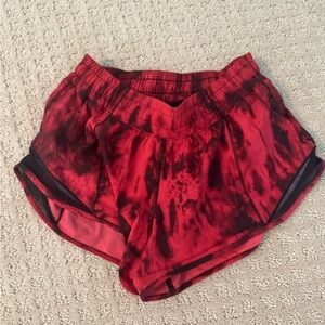 Lululemon Hotty Hot Tie-Dye Shorts